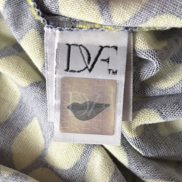 Diane Von Furstenberg Blue Yellow Floral Romper Women's Size 4 US Cotton Silk - Picture 9 of 12